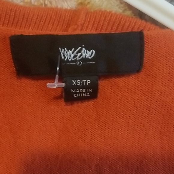 Sweater - Picture 2 of 4